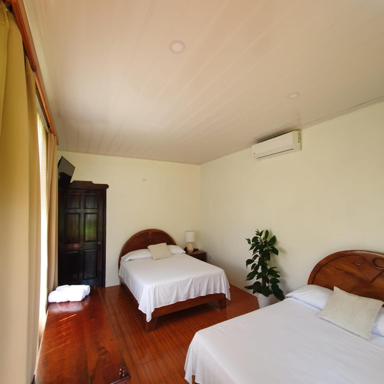 Lumbres Arenal Villa La Fortuna Ngoại thất bức ảnh